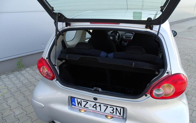 Toyota Aygo cena 11900 przebieg: 199000, rok produkcji 2006 z Gostynin małe 154